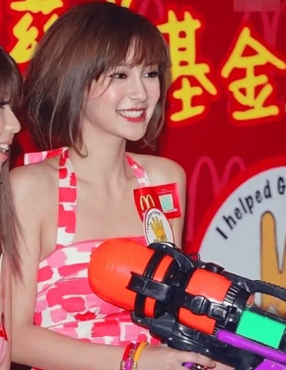 杨颖翻身爆料视频,娱乐圈背后的惊人真相  第2张